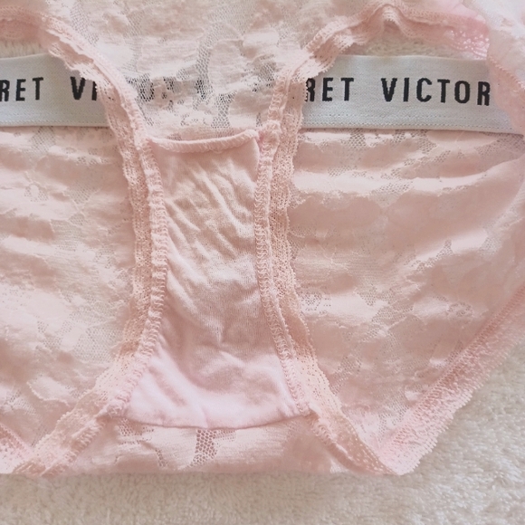 Victoria's Secret Hiphugger Lace Panty, size M - Picture 6 of 9